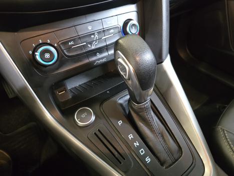 FORD Focus Hatch 2.0 16V 4P FLEX SE AUTOM�TICO, Foto 9