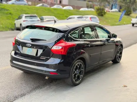 FORD Focus Hatch 2.0 16V 4P FLEX TITANIUM AUTOMÁTICO, Foto 4