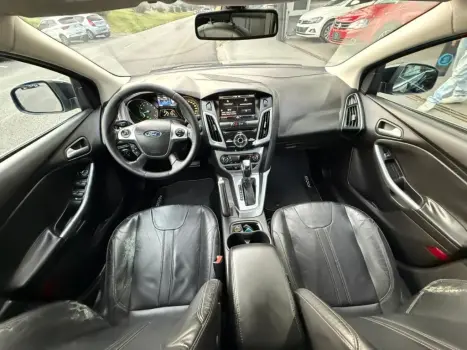 FORD Focus Hatch 2.0 16V 4P FLEX TITANIUM AUTOMÁTICO, Foto 9