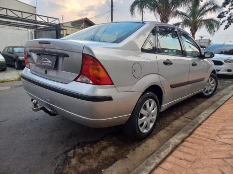 FORD Focus Sedan 1.6 4P GL, Foto 4
