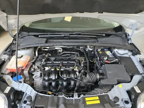 FORD Focus Sedan 1.6 S 16V 4P FLEX, Foto 19