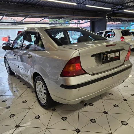 FORD Focus Sedan 1.6 4P, Foto 6