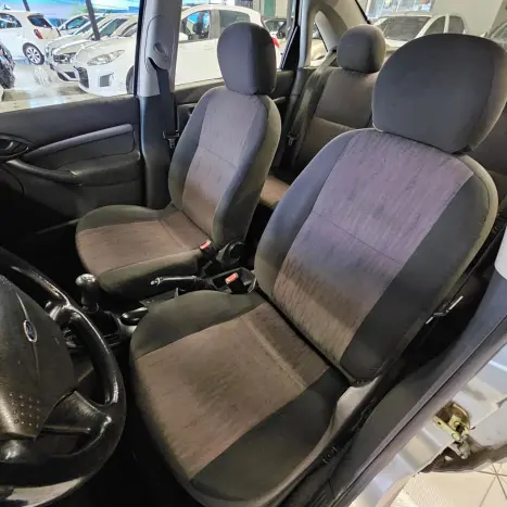 FORD Focus Sedan 1.6 4P, Foto 10