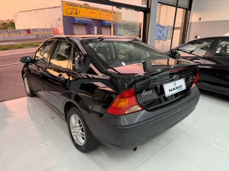 FORD Focus Sedan 1.6 SE 16V 4P FLEX, Foto 6