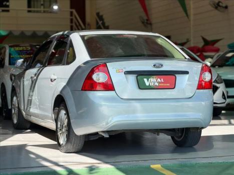 FORD Focus Sedan 1.6 4P GL FLEX, Foto 6