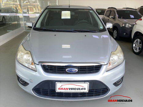 FORD Focus Sedan 2.0 16V 4P GHIA FLEX AUTOM�TICO, Foto 2