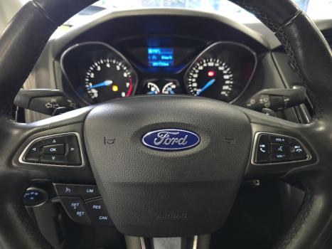 FORD Focus Sedan 2.0 16V 4P FLEX SE FASTBACK POWERSHIFT AUTOM�TICO, Foto 11