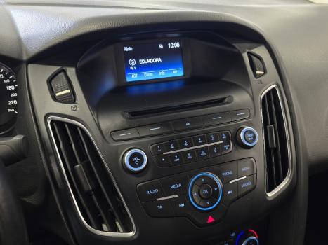 FORD Focus Sedan 2.0 16V 4P FLEX SE FASTBACK POWERSHIFT AUTOM�TICO, Foto 13