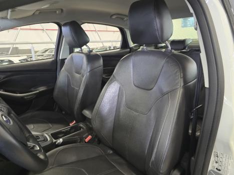 FORD Focus Sedan 2.0 16V 4P FLEX SE FASTBACK POWERSHIFT AUTOM�TICO, Foto 15