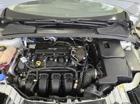 FORD Focus Sedan 2.0 16V 4P FLEX SE FASTBACK POWERSHIFT AUTOM�TICO, Foto 19