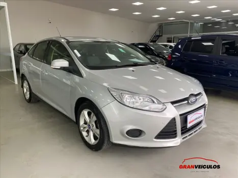 FORD Focus Sedan 2.0 16V 4P FLEX S POWERSHIFT AUTOM�TICO, Foto 3