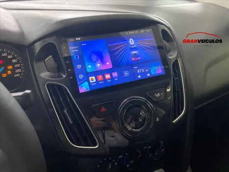 FORD Focus Sedan 2.0 16V 4P FLEX S POWERSHIFT AUTOM�TICO, Foto 9