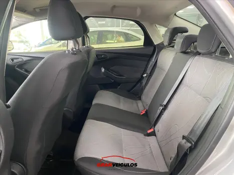 FORD Focus Sedan 2.0 16V 4P FLEX S POWERSHIFT AUTOM�TICO, Foto 11
