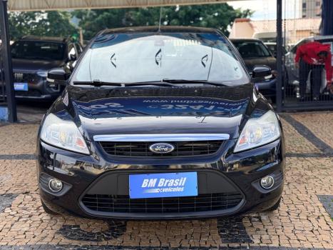 FORD Focus Sedan 2.0 16V 4P GLX AUTOM�TICO, Foto 2