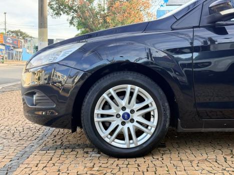 FORD Focus Sedan 2.0 16V 4P GLX AUTOM�TICO, Foto 7