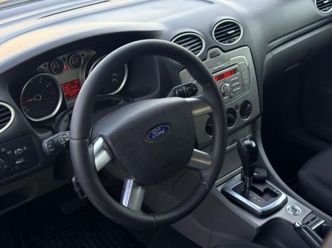 FORD Focus Sedan 2.0 16V 4P GLX AUTOM�TICO, Foto 9