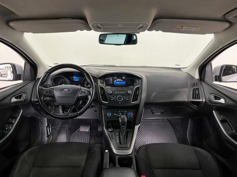 FORD Focus Sedan 2.0 16V 4P FLEX SE FASTBACK POWERSHIFT AUTOM�TICO, Foto 5