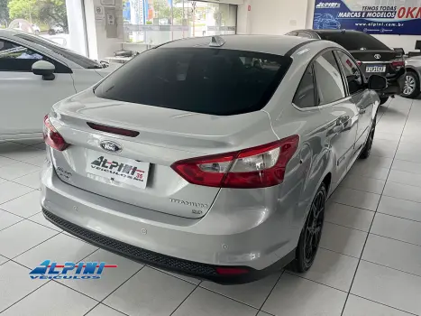 FORD Focus Sedan 2.0 16V 4P FLEX TITANIUM POWERSHIFT AUTOMÁTICO, Foto 3
