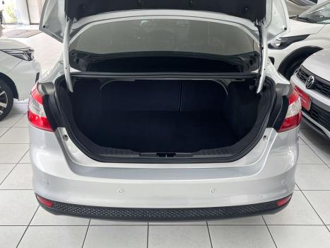 FORD Focus Sedan 2.0 16V 4P FLEX TITANIUM POWERSHIFT AUTOMÁTICO, Foto 8
