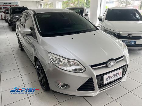 FORD Focus Sedan 2.0 16V 4P FLEX TITANIUM POWERSHIFT AUTOMÁTICO, Foto 2