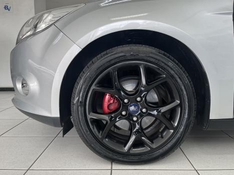 FORD Focus Sedan 2.0 16V 4P FLEX TITANIUM POWERSHIFT AUTOMÁTICO, Foto 10