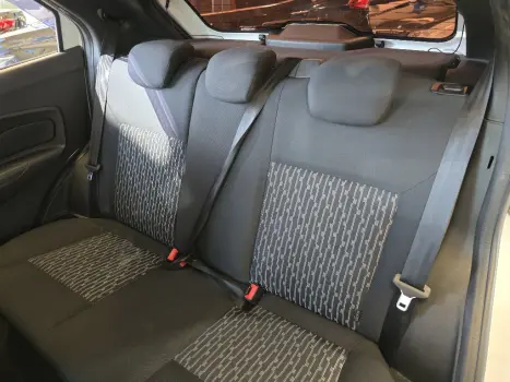 FORD Ka + Sedan 1.5 12V 4P FLEX TI-VCT SE PLUS AUTOMTICO, Foto 16