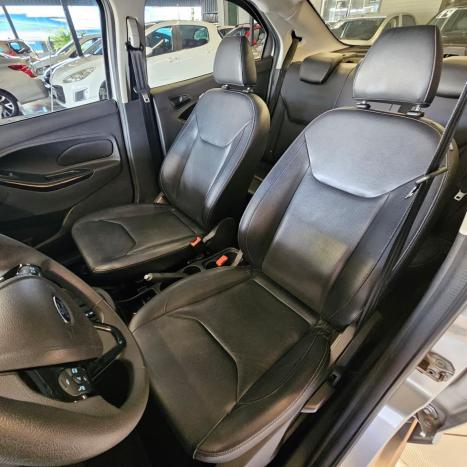 FORD Ka + Sedan 1.5 12V 4P FLEX TI-VCT TITANIUM AUTOM�TICO, Foto 10