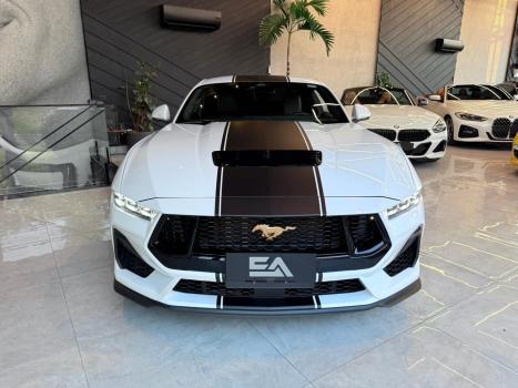 FORD Mustang 5.0 V8 32V COUP� GT PERFORMANCE AUTOM�TICO, Foto 3