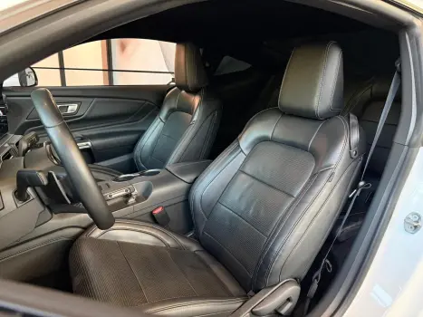 FORD Mustang 5.0 V8 32V COUP� GT PERFORMANCE AUTOM�TICO, Foto 18