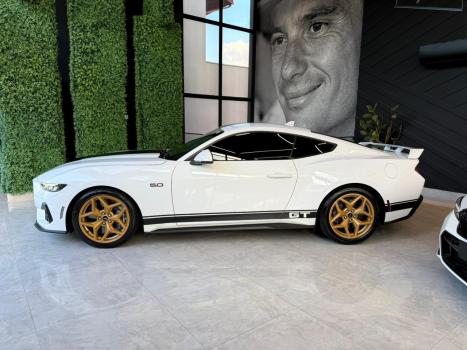 FORD Mustang 5.0 V8 32V COUP� GT PERFORMANCE AUTOM�TICO, Foto 5