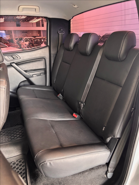FORD Ranger 2.2 16V XLS DIESEL 4X4 CABINE DUPLA AUTOM�TICO, Foto 9