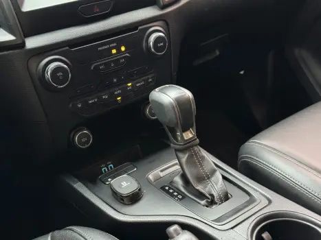 FORD Ranger 2.2 16V BLACK DIESEL CABINE DUPLA AUTOM�TICO, Foto 14