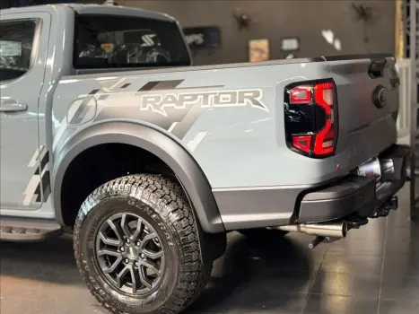 FORD Ranger 3.0 V6 24V CABINE DUPLA RAPTOR 4X4 AUTOM�TICO, Foto 10