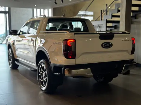 FORD Ranger 3.0 V6 4X4 LIMITED TURBO DIESEL CABINE DUPLA AUTOM�TICO, Foto 2