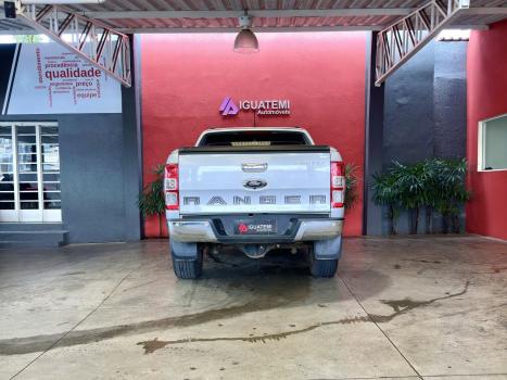 FORD Ranger 3.2 20V CABINE DUPLA 4X4 LIMITED TURBO DIESEL AUTOM�TICO, Foto 11