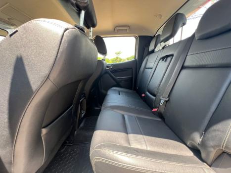 FORD Ranger 3.2 20V CABINE DUPLA 4X4 LIMITED TURBO DIESEL AUTOM�TICO, Foto 9