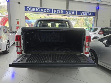 FORD Ranger 3.2 20V CABINE DUPLA 4X4 LIMITED TURBO DIESEL AUTOM�TICO, Foto 17