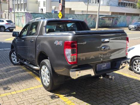 FORD Ranger 3.2 20V CABINE DUPLA 4X4 LIMITED TURBO DIESEL AUTOMÁTICO, Foto 4