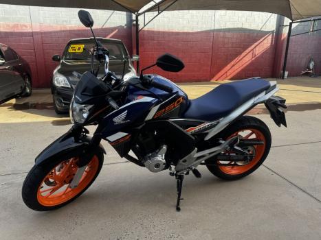 HONDA CB 250 F Twister FLEXONE, Foto 4