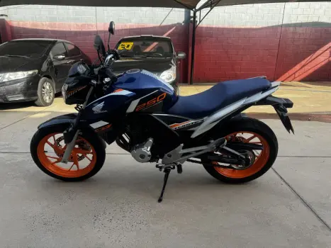 HONDA CB 250 F Twister FLEXONE, Foto 12