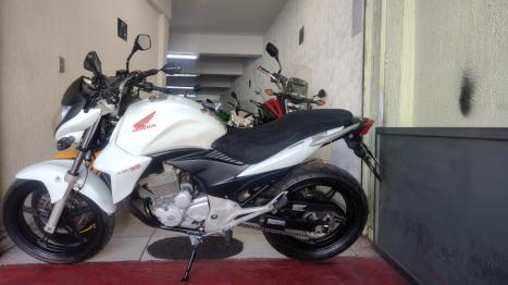 HONDA CB 300 R FLEX, Foto 2