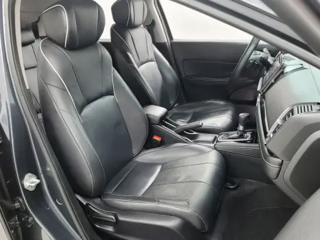 HONDA City Hatch 1.5 16V 4P FLEX TOURING AUTOM�TICO CVT, Foto 6