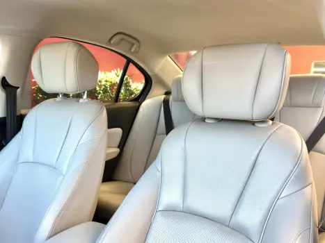 HONDA City Sedan 1.5 16V 4P FLEX TOURING AUTOM�TICO CVT, Foto 9