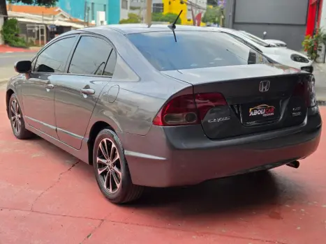 HONDA Civic 1.8 16V 4P FLEX LXS, Foto 4