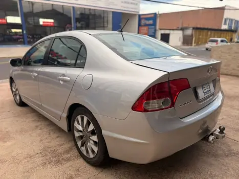 HONDA Civic 1.8 16V 4P FLEX LXL SE AUTOM�TICO, Foto 8