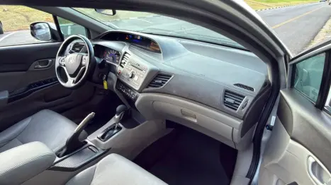 HONDA Civic 1.8 16V 4P FLEX LXS AUTOM�TICO, Foto 9