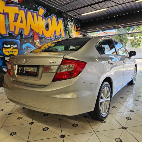 HONDA Civic 1.8 16V 4P FLEX LXS AUTOM�TICO, Foto 4