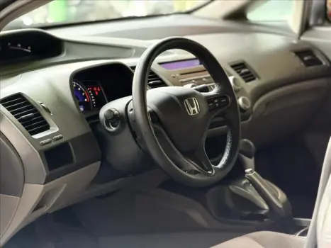 HONDA Civic 1.8 16V 4P FLEX LXS AUTOM�TICO, Foto 4
