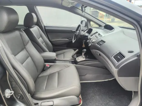 HONDA Civic 1.8 16V 4P FLEX LXS AUTOMÁTICO, Foto 9