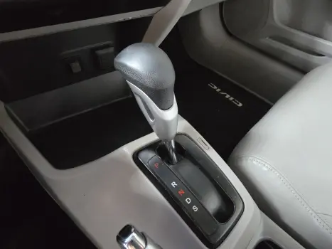 HONDA Civic 2.0 16V 4P FLEX LXR AUTOMÁTICO, Foto 9 HONDA Civic 2.0 16V 4P FLEX LXR AUTOMÁTICO, Foto 9